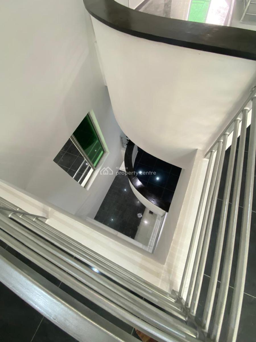 Spacious 4 Bedroom Terrace Duplex with Bq, Lekki Phase 1, Lekki, Lagos, Terraced Duplex for Rent