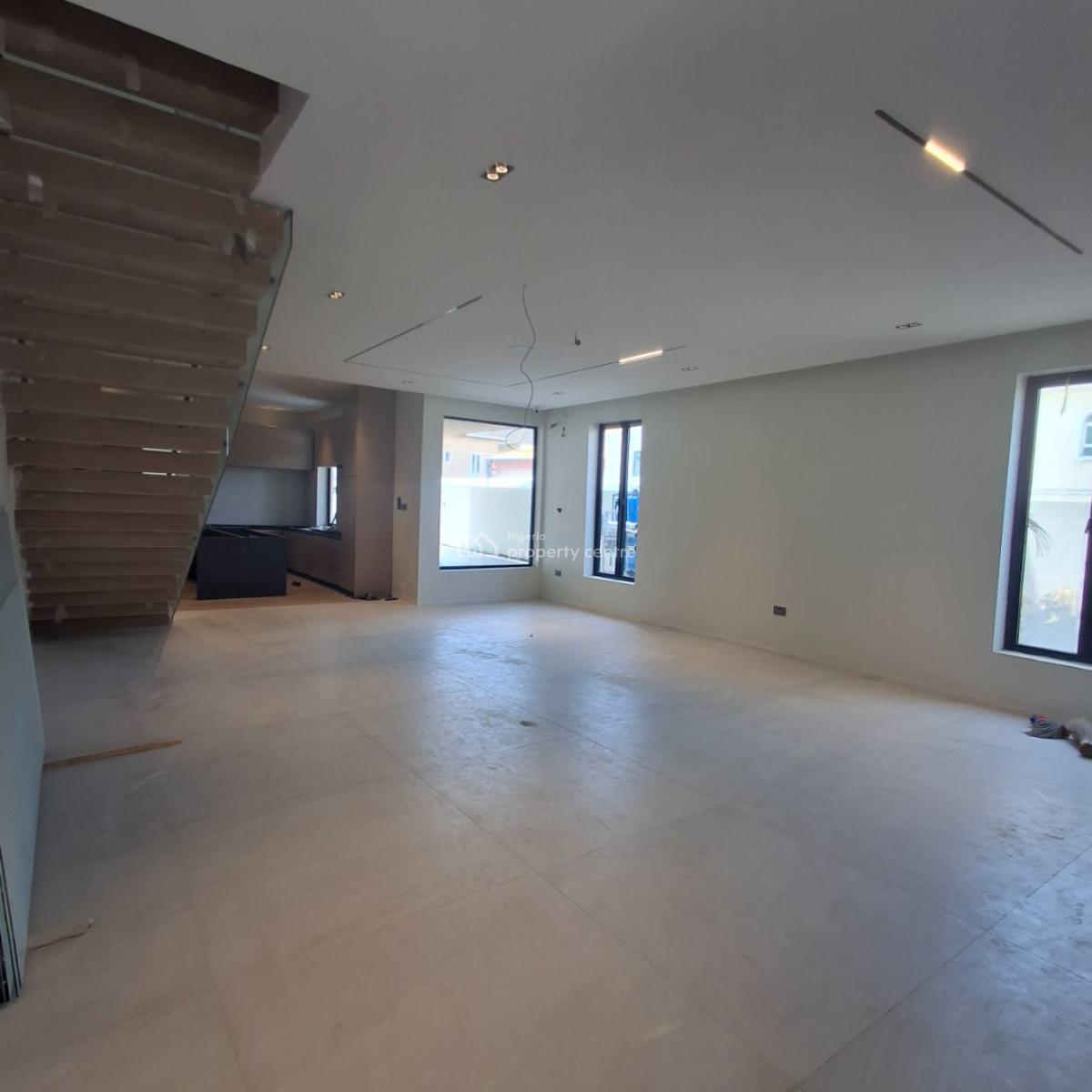 Four Bedrooms Semi Detached Duplex, Ologolo, Lekki, Lagos, Semi-detached Duplex for Sale