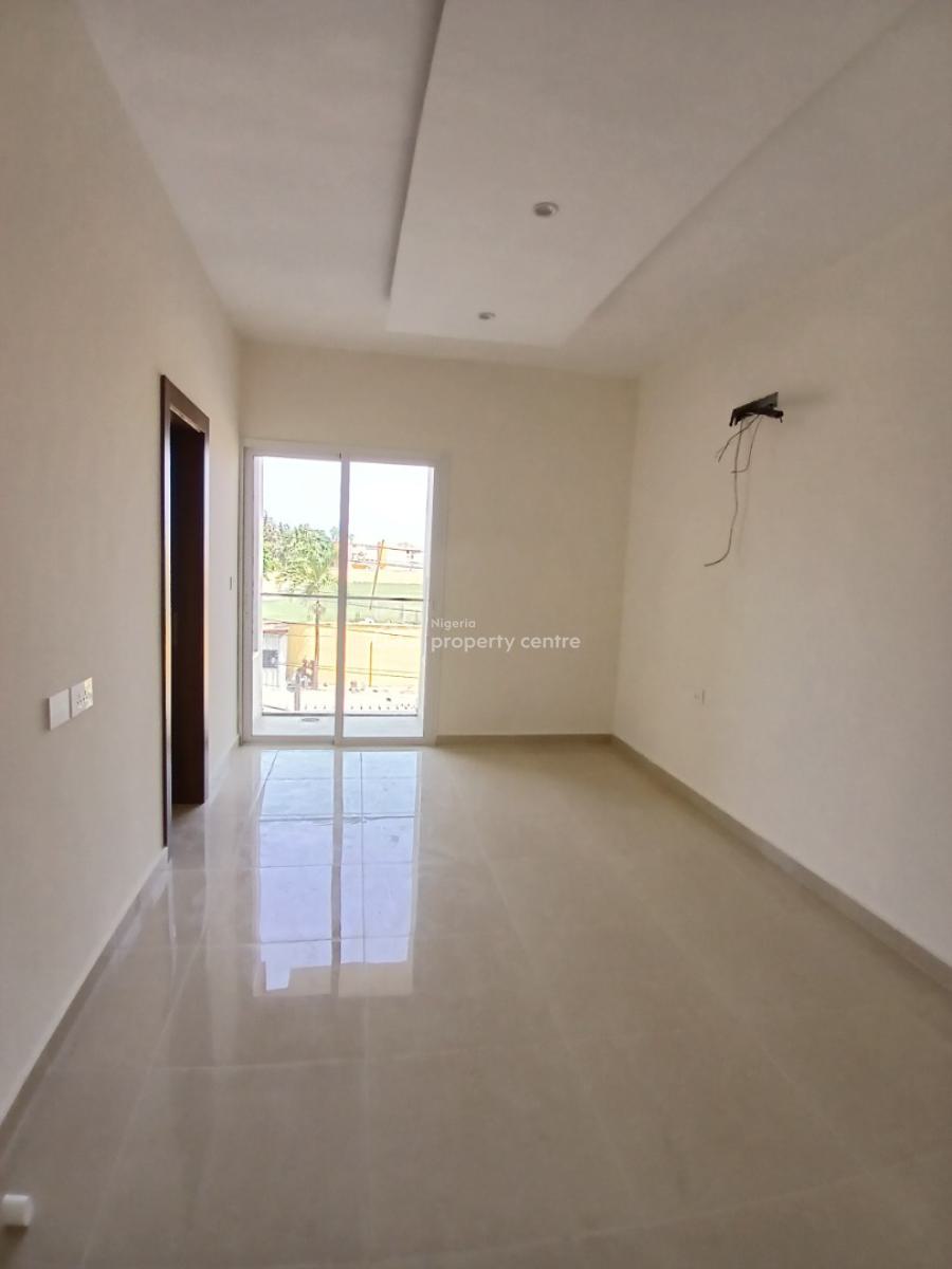 Neatly Built 2 Bedroom Apartment with Swimming Pool, Bq, Victoria Island (vi), Lagos, Block of Flats for Sale