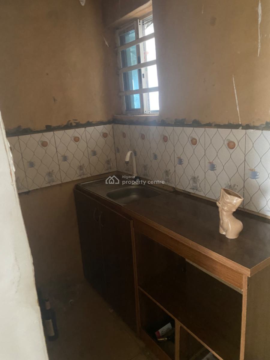 Neatly Used Spacious Room Self, Iwaya, Iwaya, Yaba, Lagos, Self Contain (single Rooms) for Rent