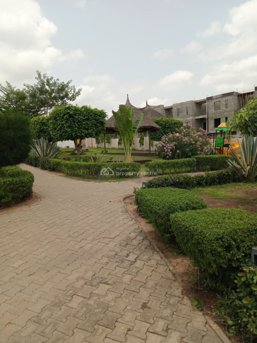 Specious and Serviced 4bedroom Terraced Duplex with Bq, Mabushi District Abuja, Mabushi, Abuja, Terraced Duplex for Rent