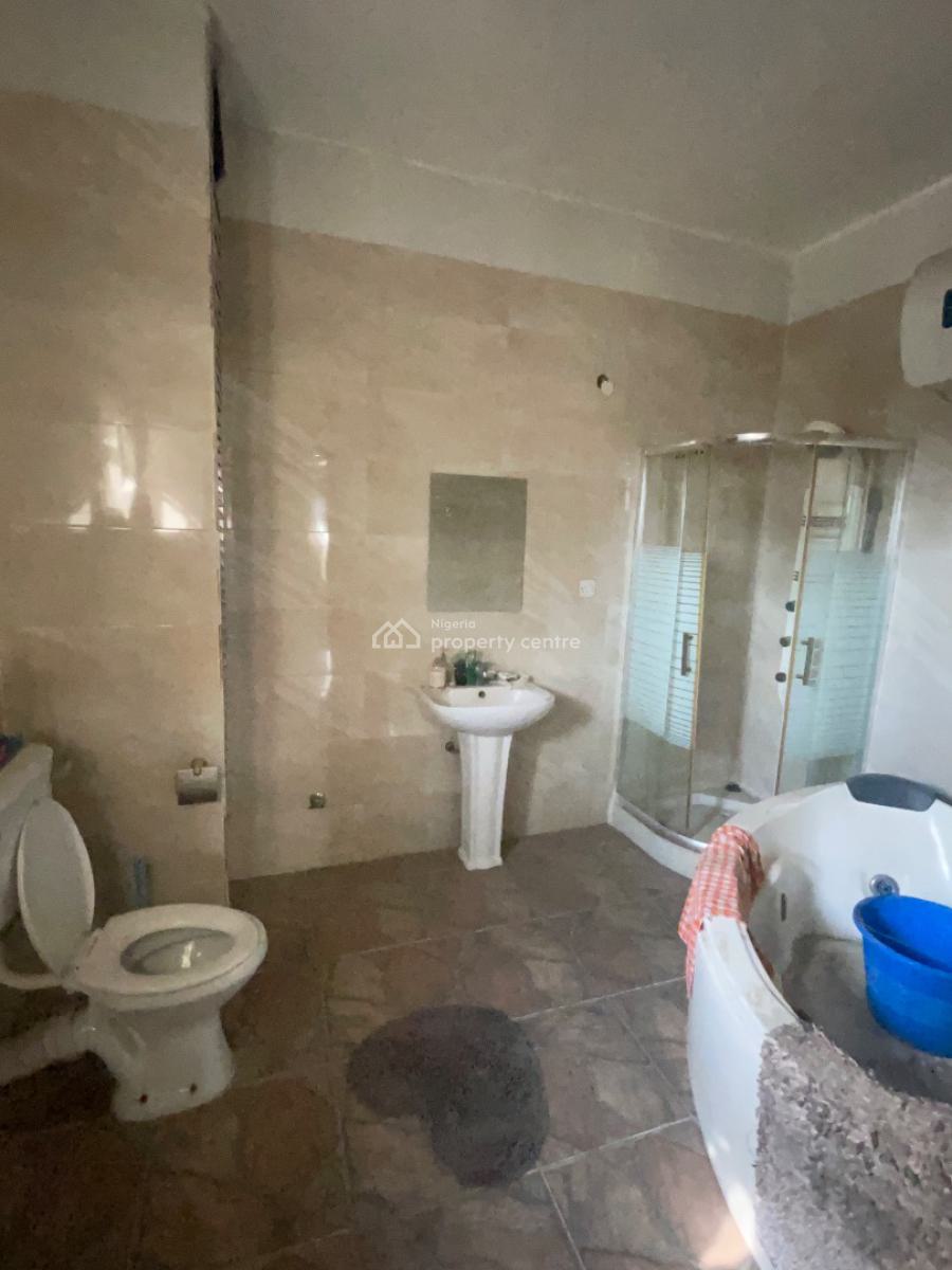 Fully Furnished 3-bedroom Flat, Lekki Right By Pinnacle Filling Station, Lekki Phase 1, Lekki, Lagos, Flat / Apartment for Rent