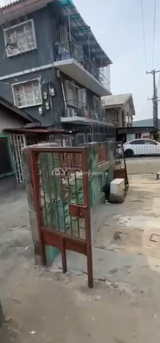 Demolishable Bungalow on a Solid Dryland Measuring Approximately 500 S, Obanikoro Estate, Obanikoro, Shomolu, Lagos, Residential Land for Sale