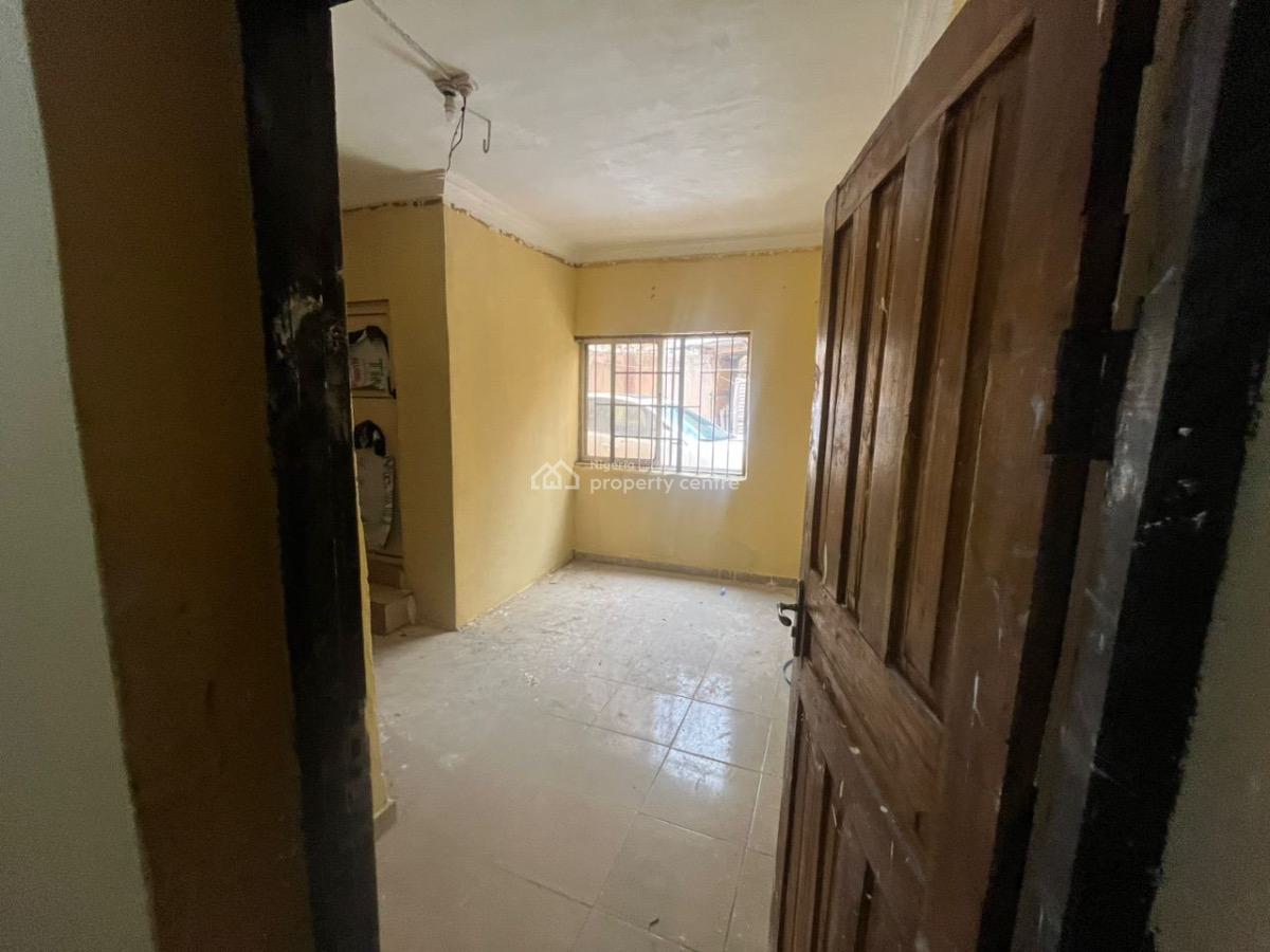 Luxury 3 Bedroom Flat, Gra Phase 1, Magodo, Lagos, Flat / Apartment for Rent