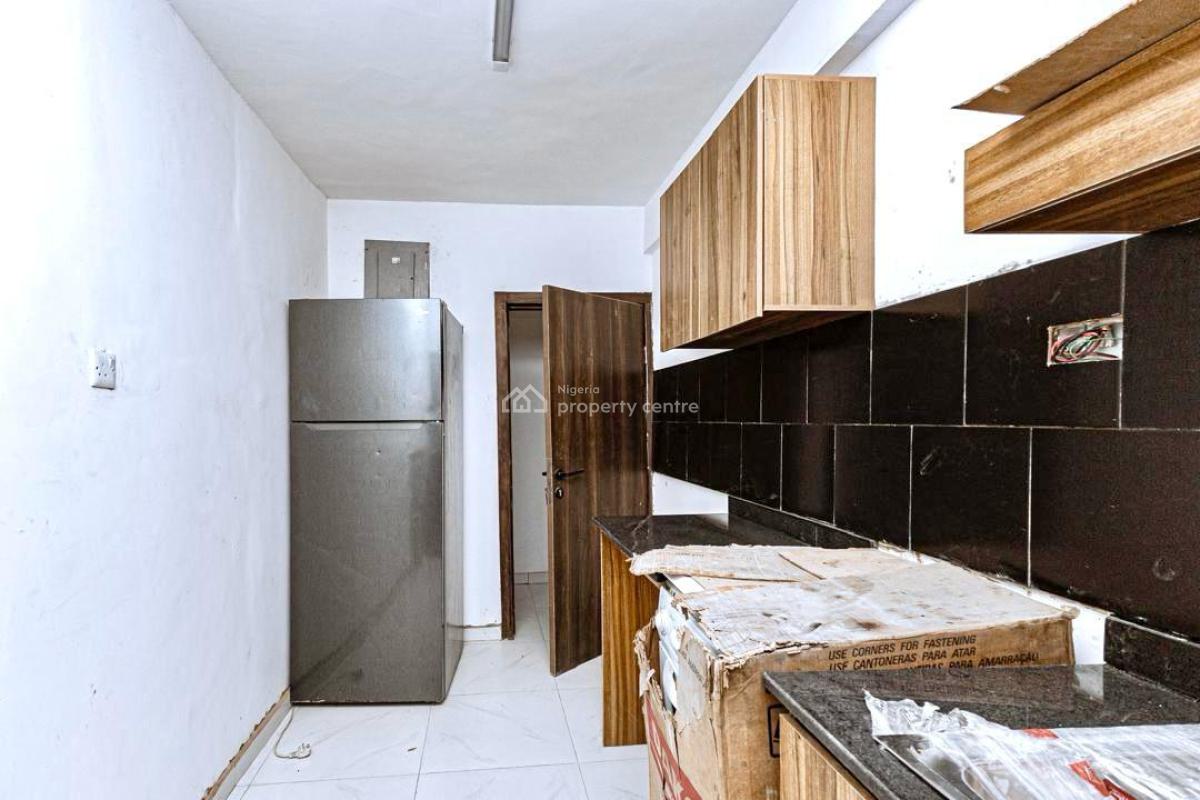 3 Bedroom Apartments   Location: Surulere Lagos, Surulere, Lagos, Flat / Apartment for Sale