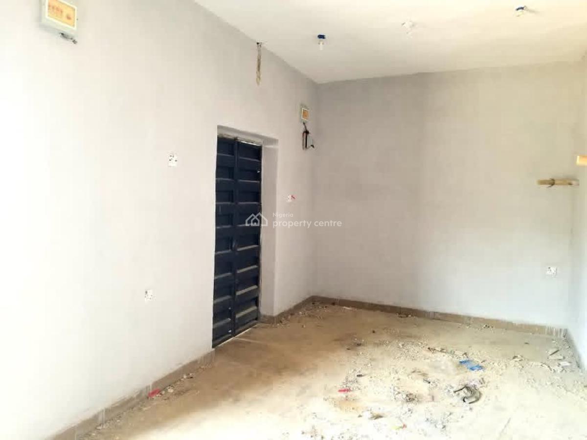Newly Built  Lock Shops, Along East - West Road By Rukpakwolusi New Layout, Port Harcourt, Rivers, Shop for Rent