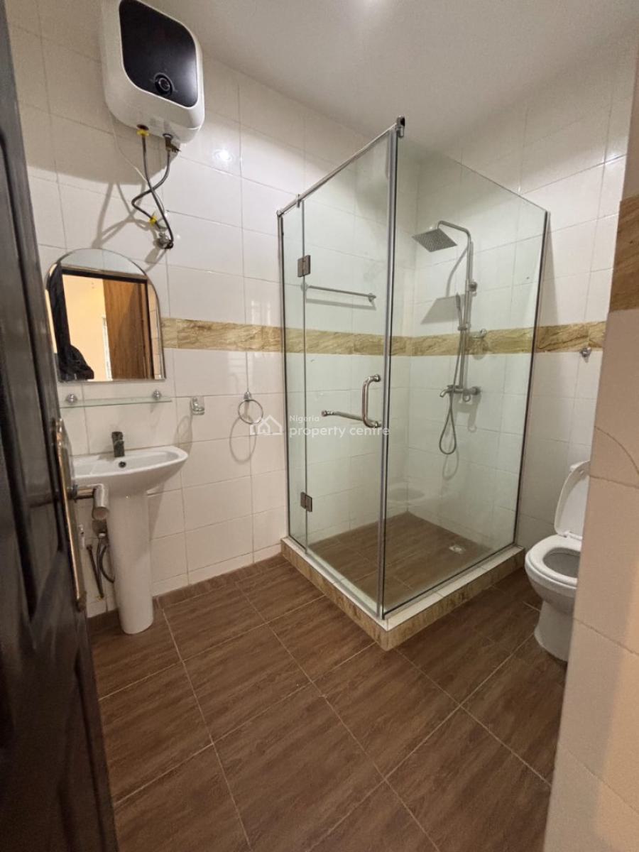 Clean 2 Bedroom Flat, with Elevator &gym, (tarred Rd), Katampe (main), Katampe, Abuja, Flat / Apartment for Rent