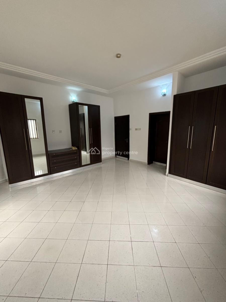 Nice & Spacious 3 Bedroom Apartment with Bq, Pool and Mini Play Ground, Off Admiralty, Lekki Phase 1, Lekki, Lagos, Flat / Apartment for Rent