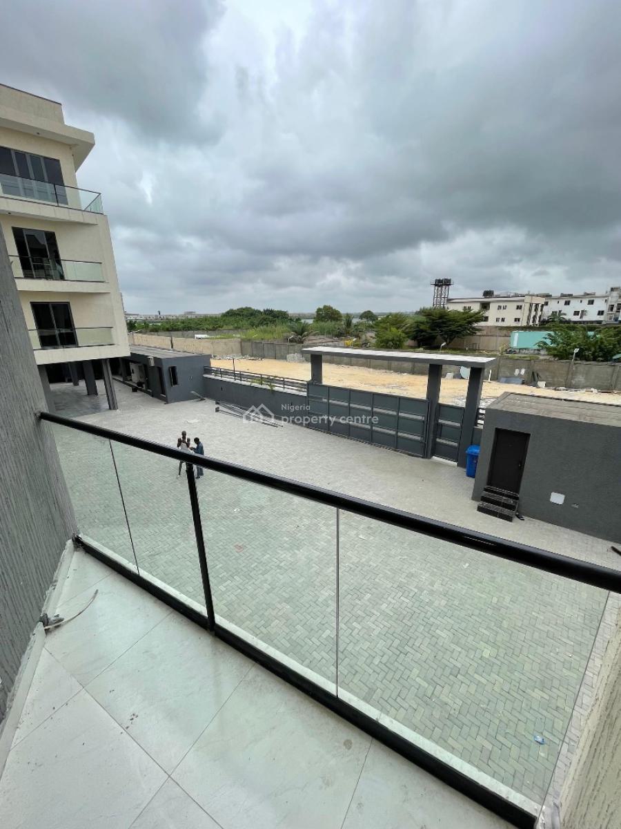 Spacious 2bedroom Maisonette with Bq, Lekki Phase 1, Lekki, Lagos, Flat / Apartment for Sale
