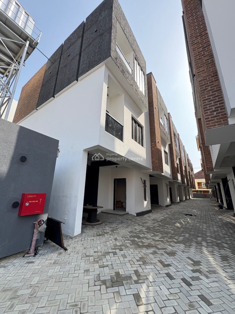 4 Bedroom Terrace Duplex with Bq, Ologolo, Lekki, Lagos, Terraced Duplex for Sale