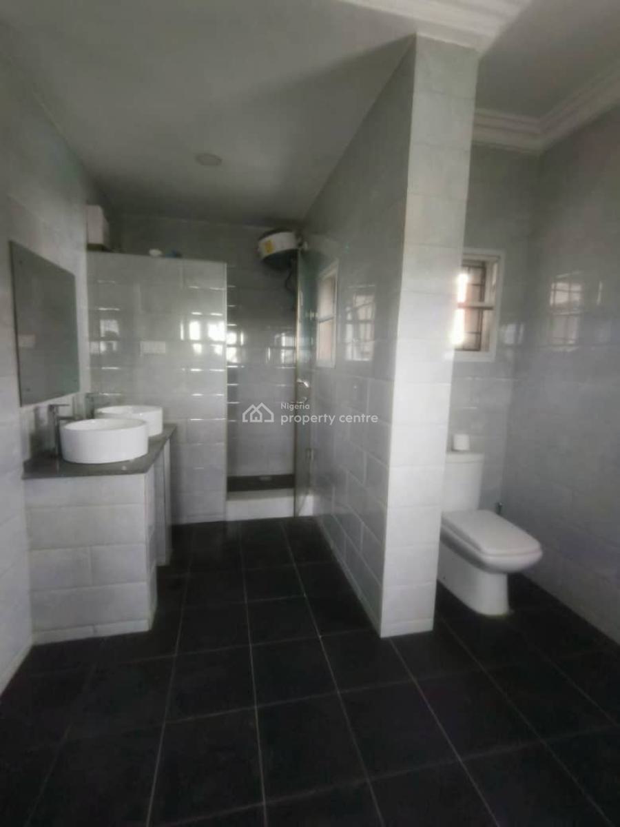 Beautiful 3 Bedroom with a Bq, Ikate, Lekki, Lagos, Flat / Apartment for Rent