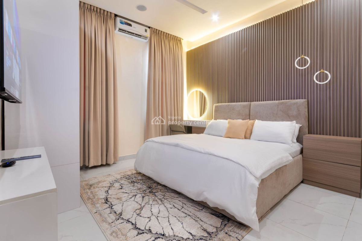Fully Furnished 3 Bedroom Apartment with Swimming Pool and Gym, Lekki Phase 1, Lekki, Lagos, Block of Flats for Sale