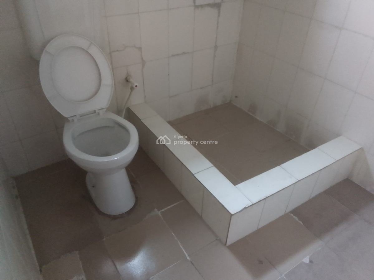 Spacious Luxury 2 Bedroom Flat with Excellent Features, Pero Street, Ogombo, Ajah, Lagos, Flat / Apartment for Rent
