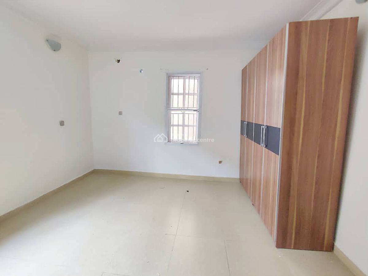 Self-service Lovely 3-bedroom Apartment with Bq, Lekki Phase 1, Lekki, Lagos, Flat / Apartment for Rent