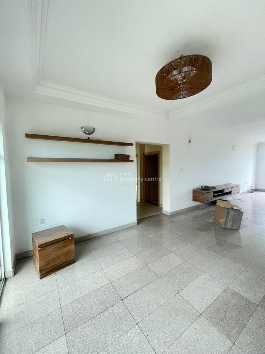 3 Bedroom Flat & a Room Bq with 24 Hours Power., Off Admiralty Way, Lekki Phase 1, Lekki, Lagos, Flat / Apartment for Rent