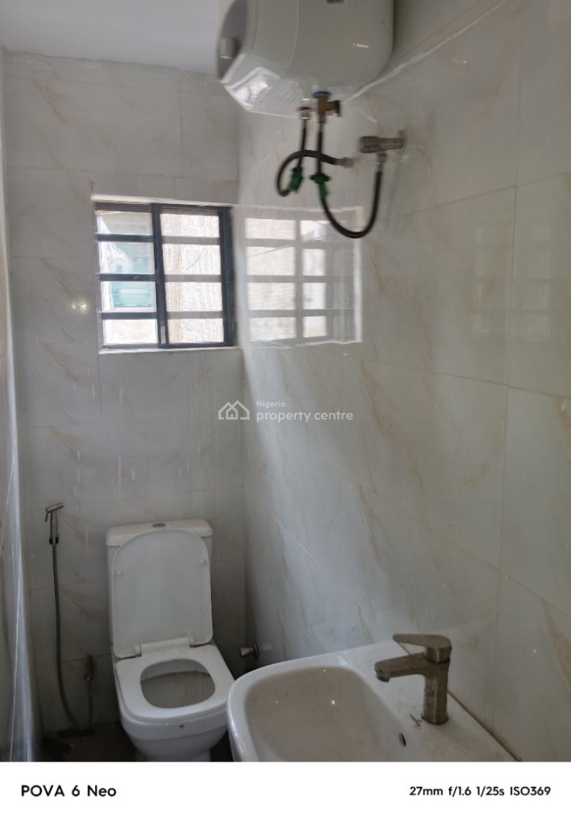 Executive Ant Luxurious Newly Renovated 3 Bedroom, All Ensuit, Off Cole Street By Olufemi, Off Ogunlauna Drive, Surulere, Surulere, Lagos, Flat / Apartment for Rent