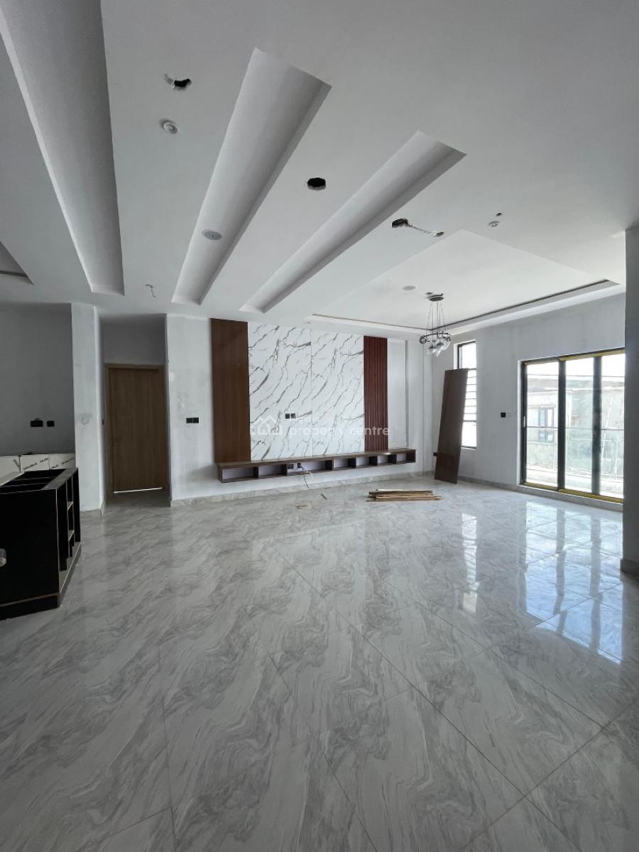 2 Bedroom Apartment, Ikota, Lekki, Lagos, Flat / Apartment for Sale