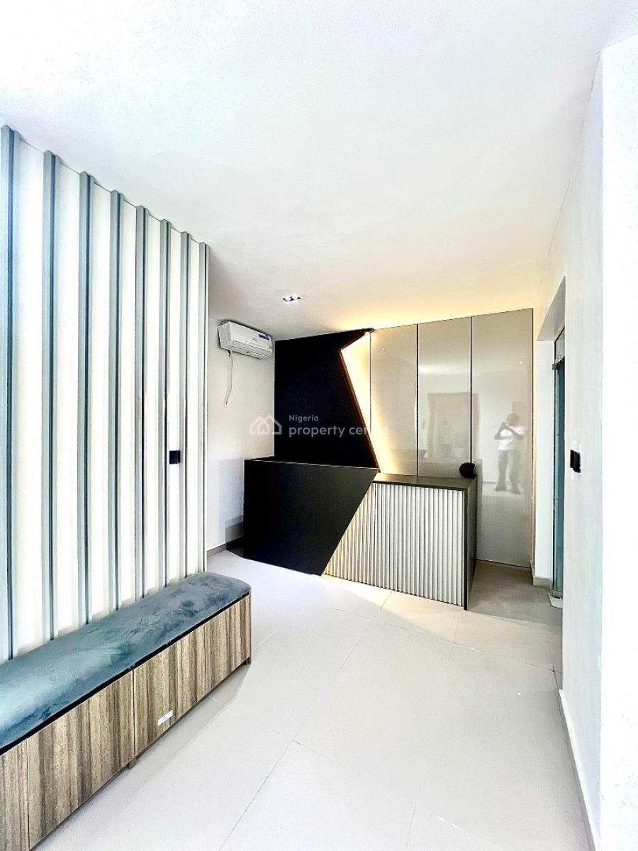 Spacious 3-bedroom Apartment with Bq, Elevator, Gym, and Swimming Pool, Lekki Phase 1, Lekki, Lagos, Flat / Apartment for Sale