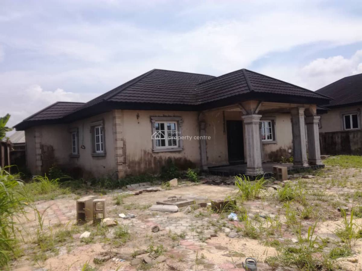 Finished 3 Bedroom Flat with Security House Fence and Gated, Macaulay, Off Bayeku Road, Igbogbo, Ikorodu, Lagos, Detached Bungalow for Sale
