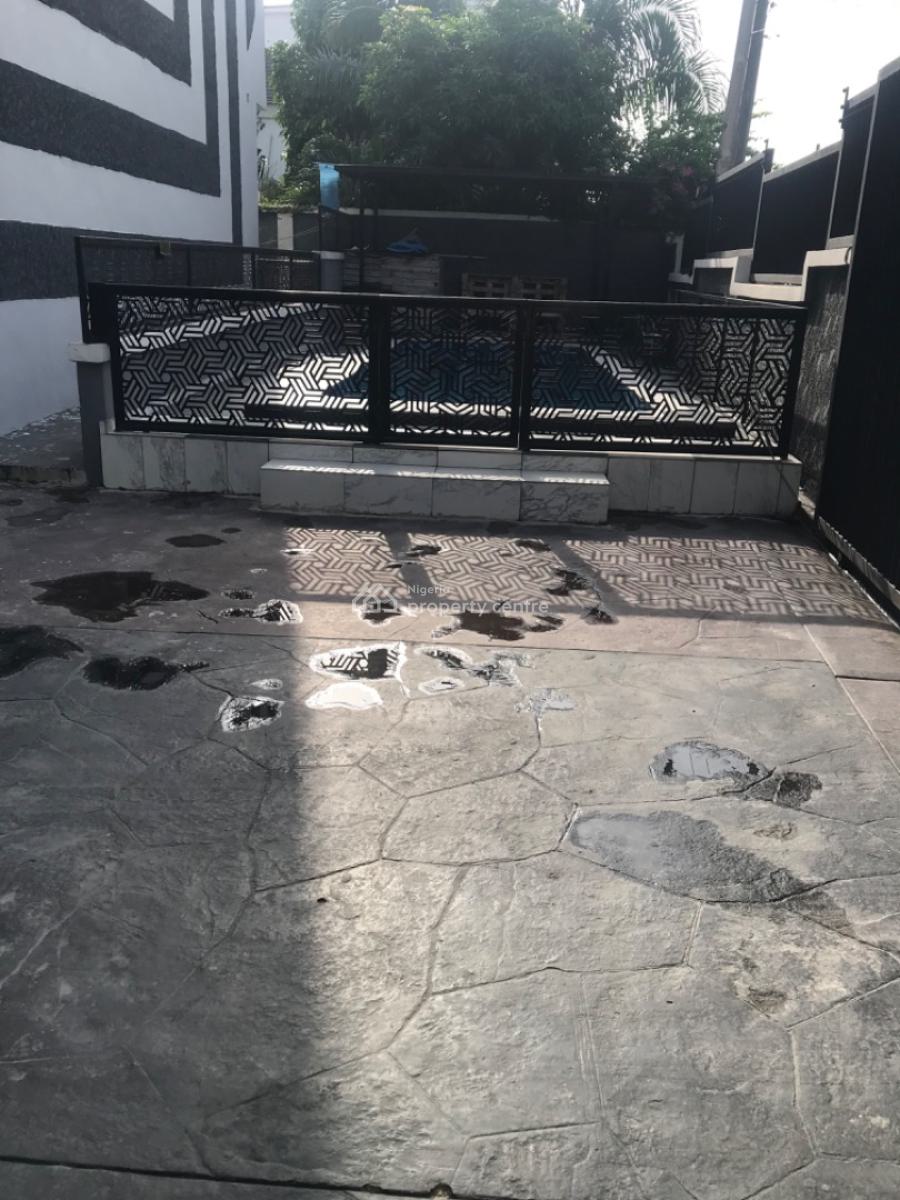 Very Massive and Lovely 4 Bedroom Terrace Duplex, Ologolo, Lekki, Lagos, House for Sale