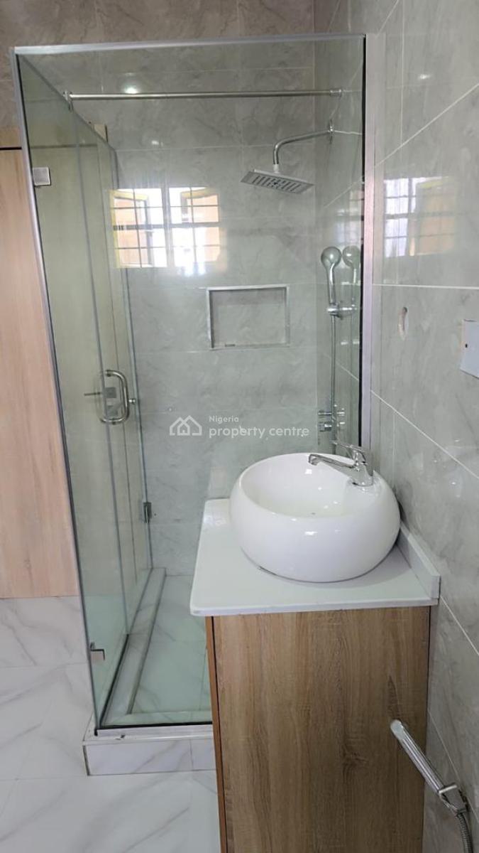 Exquisitely Spacious 4 Bedroom Terrace Duplex, Surulere, Lagos, Terraced Duplex for Sale