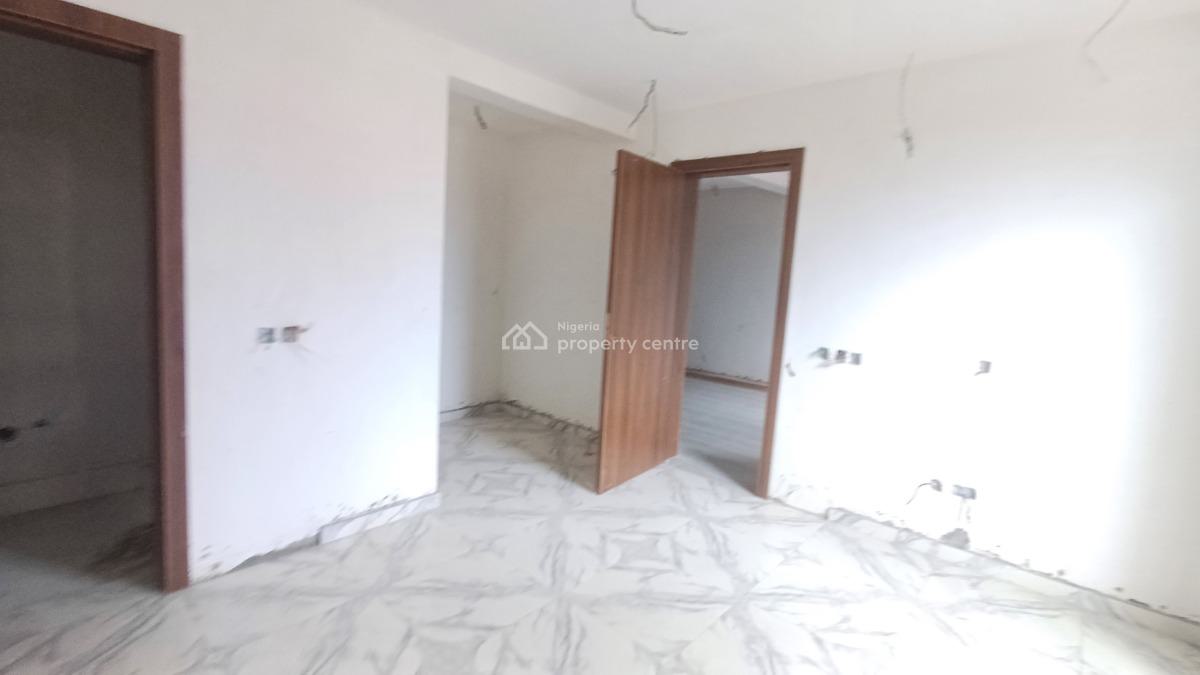 Brand New 2 Bedroom Flat for Distress, Ologolo Lekki, Ologolo, Lekki, Lagos, Block of Flats for Sale