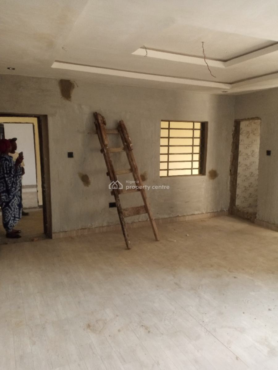 Newly Built 2 Bedroom, Hughes, Alagomeji, Yaba, Lagos, Flat / Apartment for Rent
