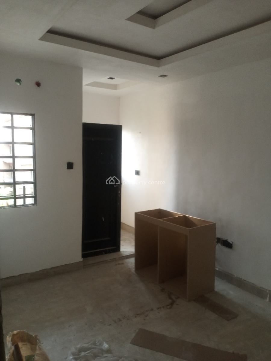 Newly Built 2 Bedroom, Hughes, Alagomeji, Yaba, Lagos, Flat / Apartment for Rent