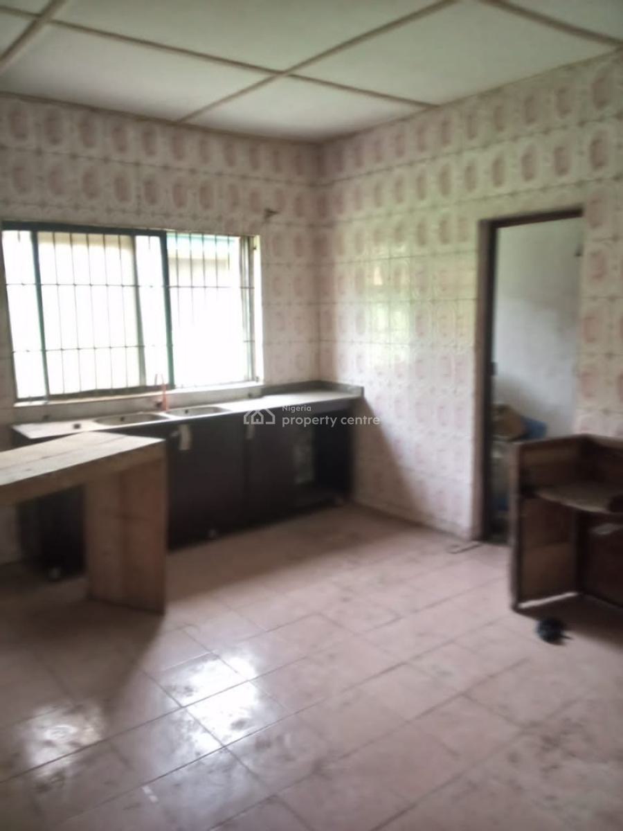 Spacious 3 Bedroom Apartment, Lekki Phase 1, Lekki, Lagos, Flat / Apartment for Rent