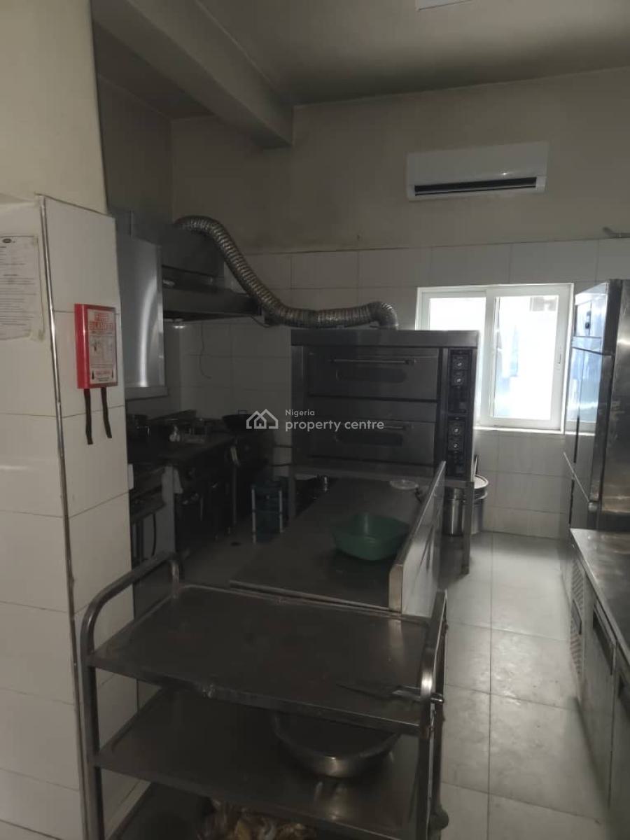 Massive Semi Detached House, Formally Used for Restaurant and Coffee, Victoria Island (vi), Lagos, Restaurant / Bar for Rent