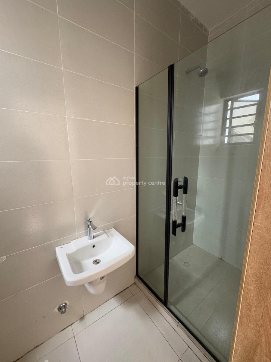 Luxury 2 Bedroom Apartment with Swimming Pool, Elevator, Ologolo, Lekki, Lagos, Flat / Apartment for Sale