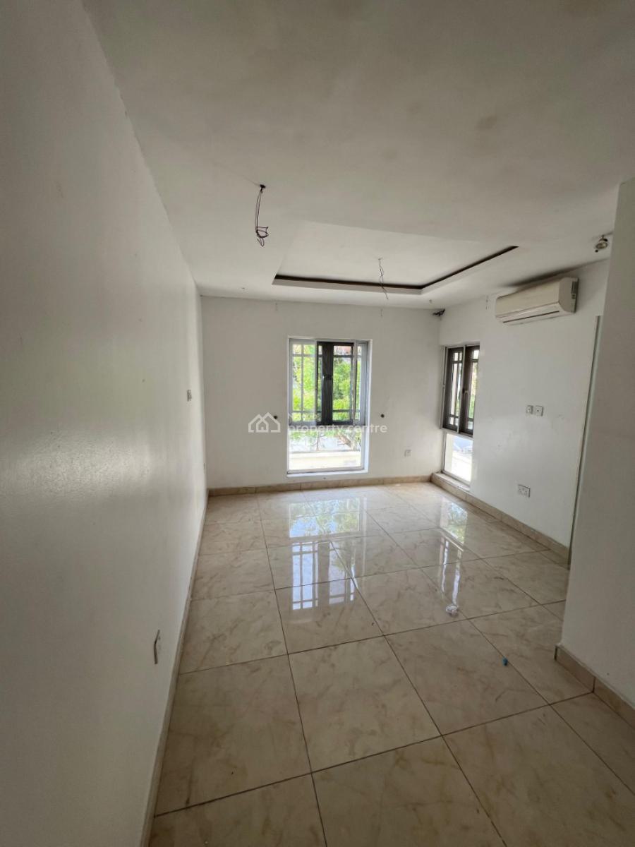 Nicely Finished Serviced 3 Bedroom Flat with a Room Bq, Lekki Phase 1, Lekki, Lagos, Flat / Apartment for Rent