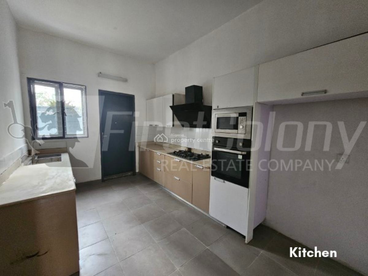 Well Maintained Opulent 4 Bedroom Terraced House (partly Serviced), Lekki Phase 1, Lekki, Lagos, Terraced Duplex for Sale