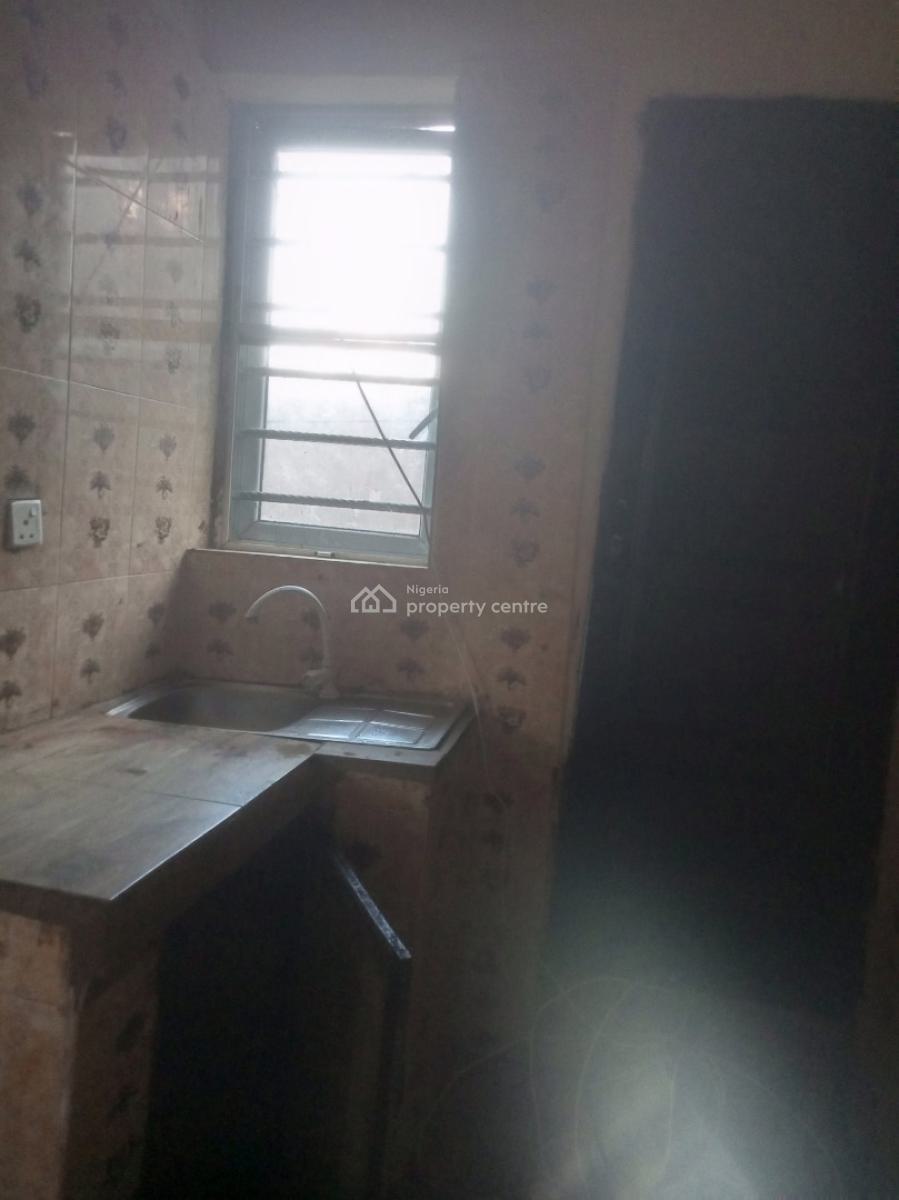 Clean Mini Flat, Bucknor Estate, Isolo, Lagos, Mini Flat (room and Parlour) for Rent