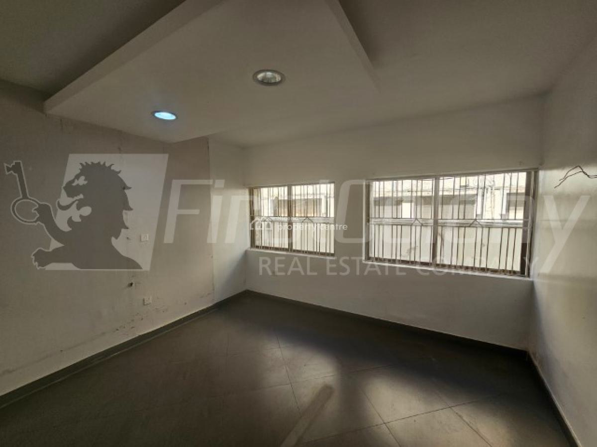 Ample 6 Bedroom Detached House on Large Grounds Suited for Commercial Use, Victoria Island (vi), Lagos, Commercial Property for Rent