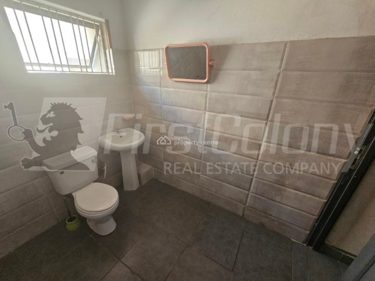 Ample 6 Bedroom Detached House on Large Grounds Suited for Commercial Use, Victoria Island (vi), Lagos, Commercial Property for Rent
