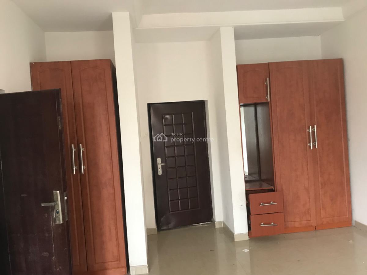 3 Bedroom Apartment in a Secure Access Control Estate, Victoria Island, Oniru, Victoria Island (vi), Lagos, Flat / Apartment for Rent