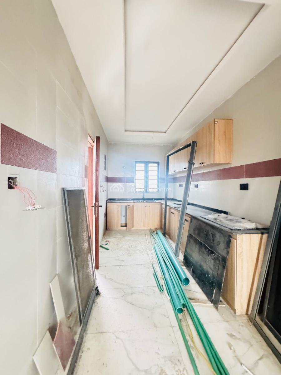 Newly Built Two Bedroom Penthouse Apartment, Ologolo Lekki Lagos, Lekki Phase 2, Lekki, Lagos, Flat / Apartment for Rent