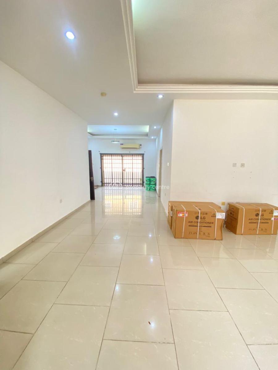 Luxury Built 3 Bedroom Apartment with Common Swimming Pool and Gym, Lekki Phase 1, Lagos, Lekki Phase 1, Lekki, Lagos, Flat / Apartment for Rent