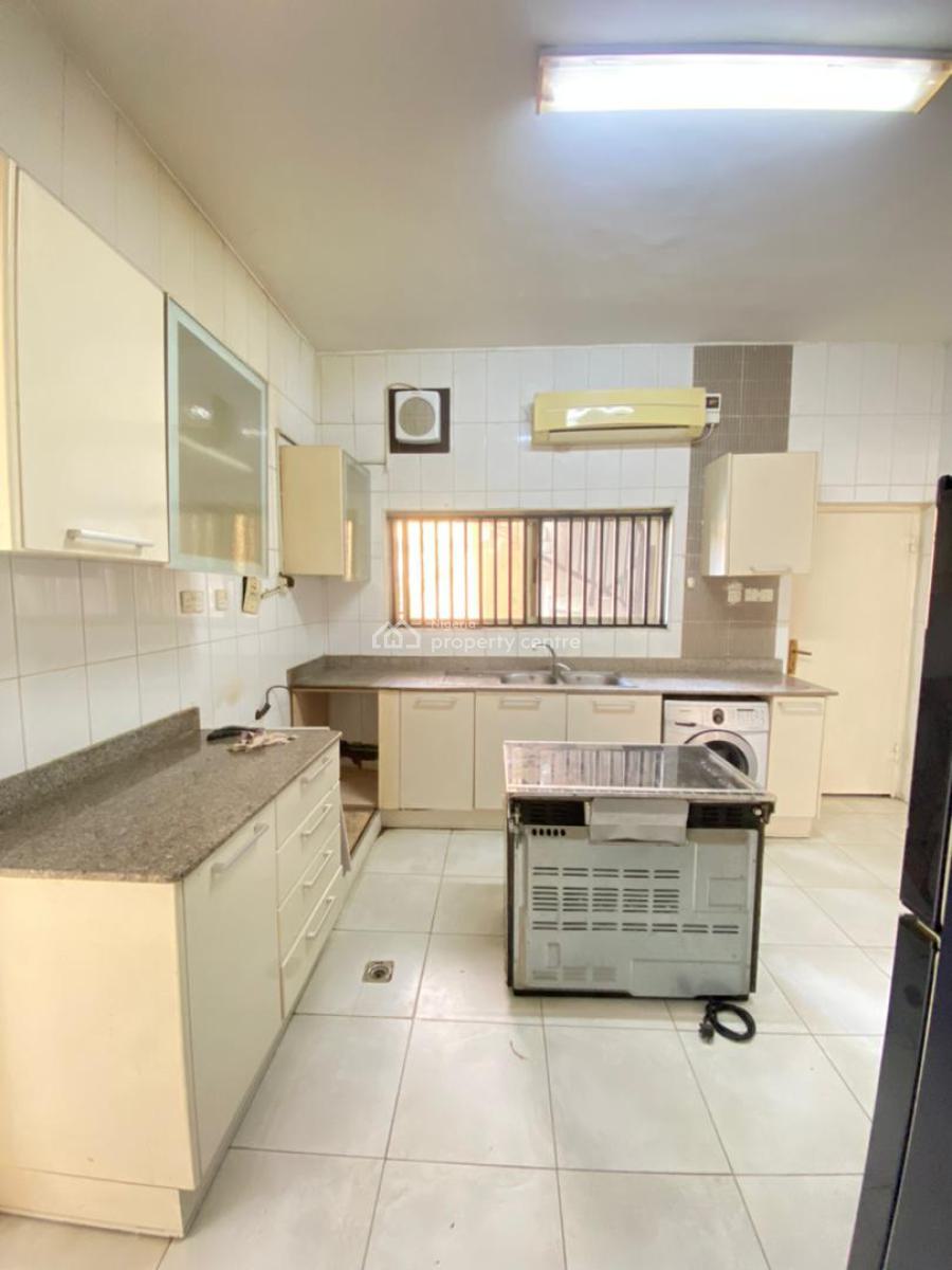 Luxury Built 3 Bedroom Apartment with Common Swimming Pool and Gym, Lekki Phase 1, Lagos, Lekki Phase 1, Lekki, Lagos, Flat / Apartment for Rent