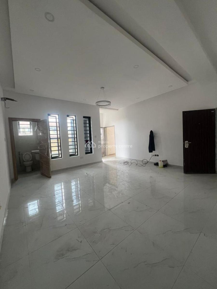 Eye Catchy 3 Bedroom Apartment in a Top Notch Location, Yaba, Lagos, Block of Flats for Sale