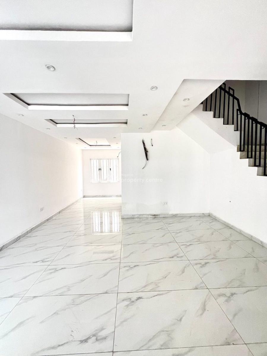 Tastefully Built and Serviced Four (4) Bedroom Terrace Duplex with a R, Lekki Phase 1, Lekki Phase 1, Lekki, Lagos, Terraced Duplex for Rent