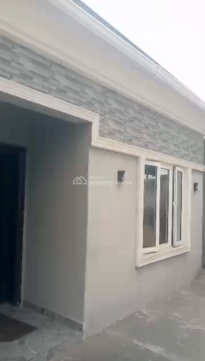 2 Bedroom Bungalow with a Bq, Abraham Adesanya Estate, Ajah, Lagos, Detached Bungalow for Rent