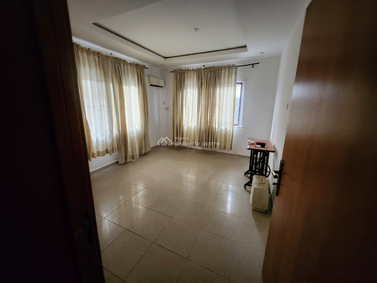 a Massive 5 Bedroom  Detached Duplex with 2 Rooms Bq, Lekki Phase 1, Lekki, Lagos, Detached Duplex for Rent