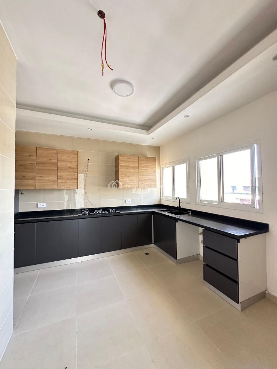 Aesthetically Pleasing 3 Bed Apartment Maisonette Suitable to Invest I, Victoria Island (vi), Lagos, Flat / Apartment for Sale