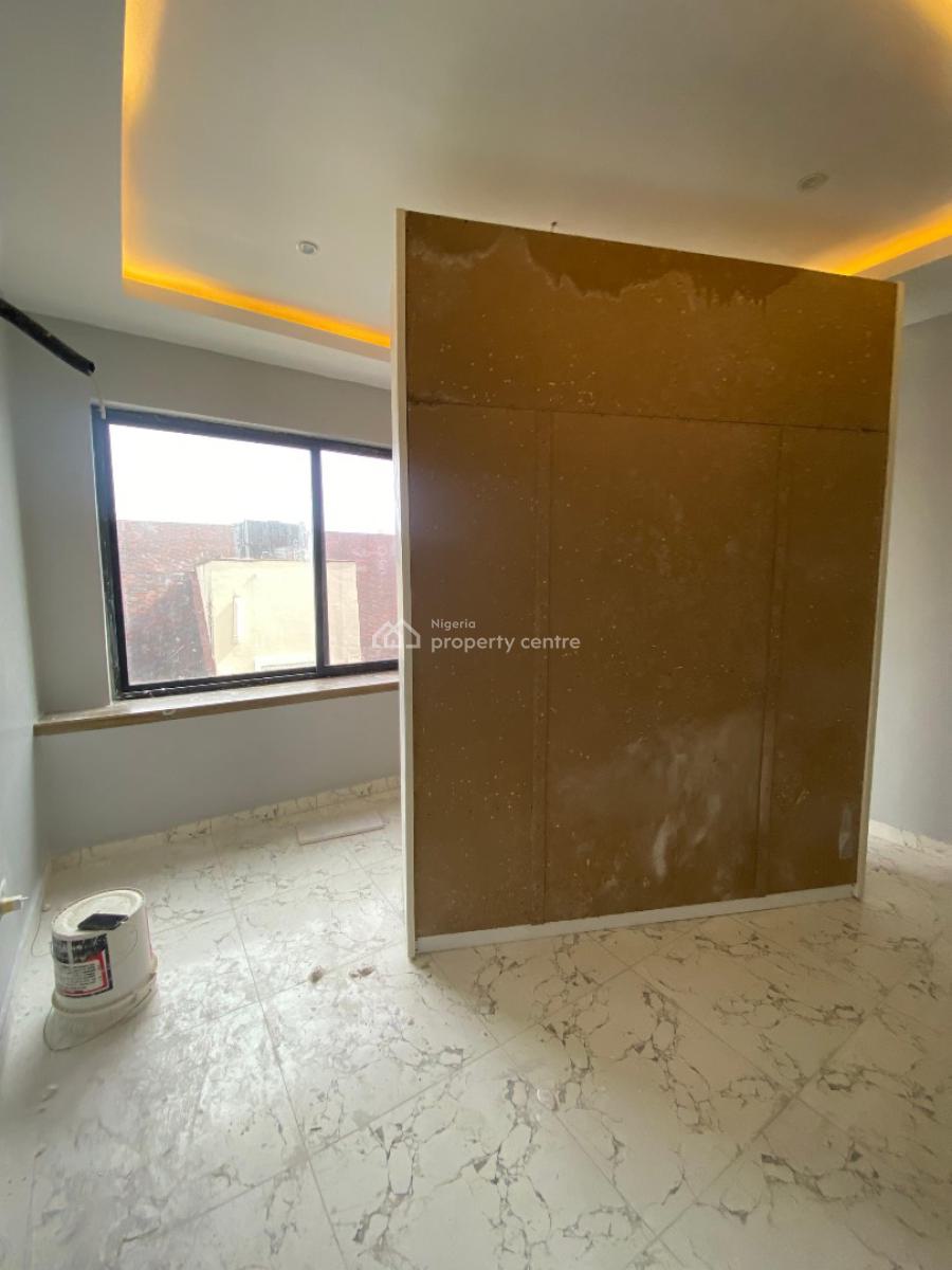 Brand New Luxury 4 Bedroom Maisonette, Lekki Phase 1, Lekki, Lagos, Flat / Apartment for Sale