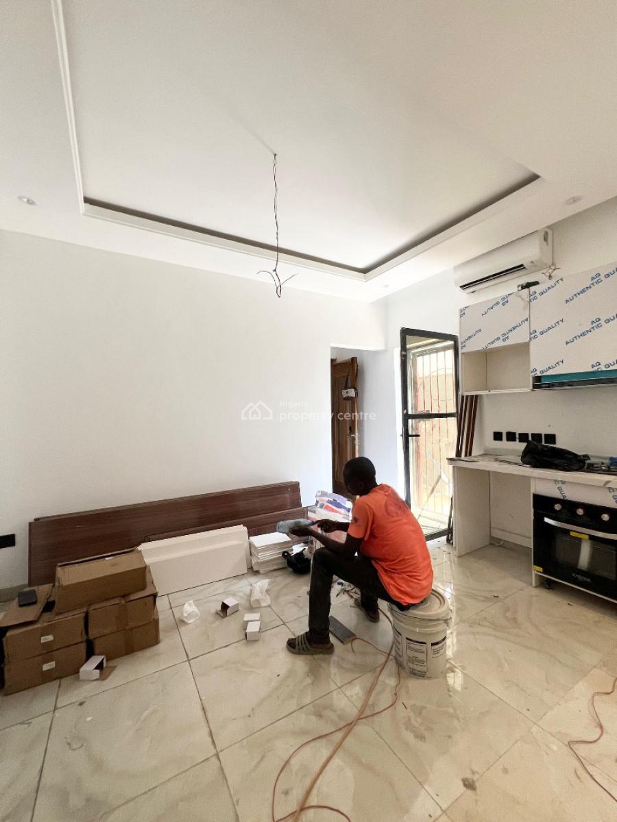 1 Bedroom Serviced Apartment, Lekki Phase 1, Lekki, Lagos, Terraced Duplex for Sale