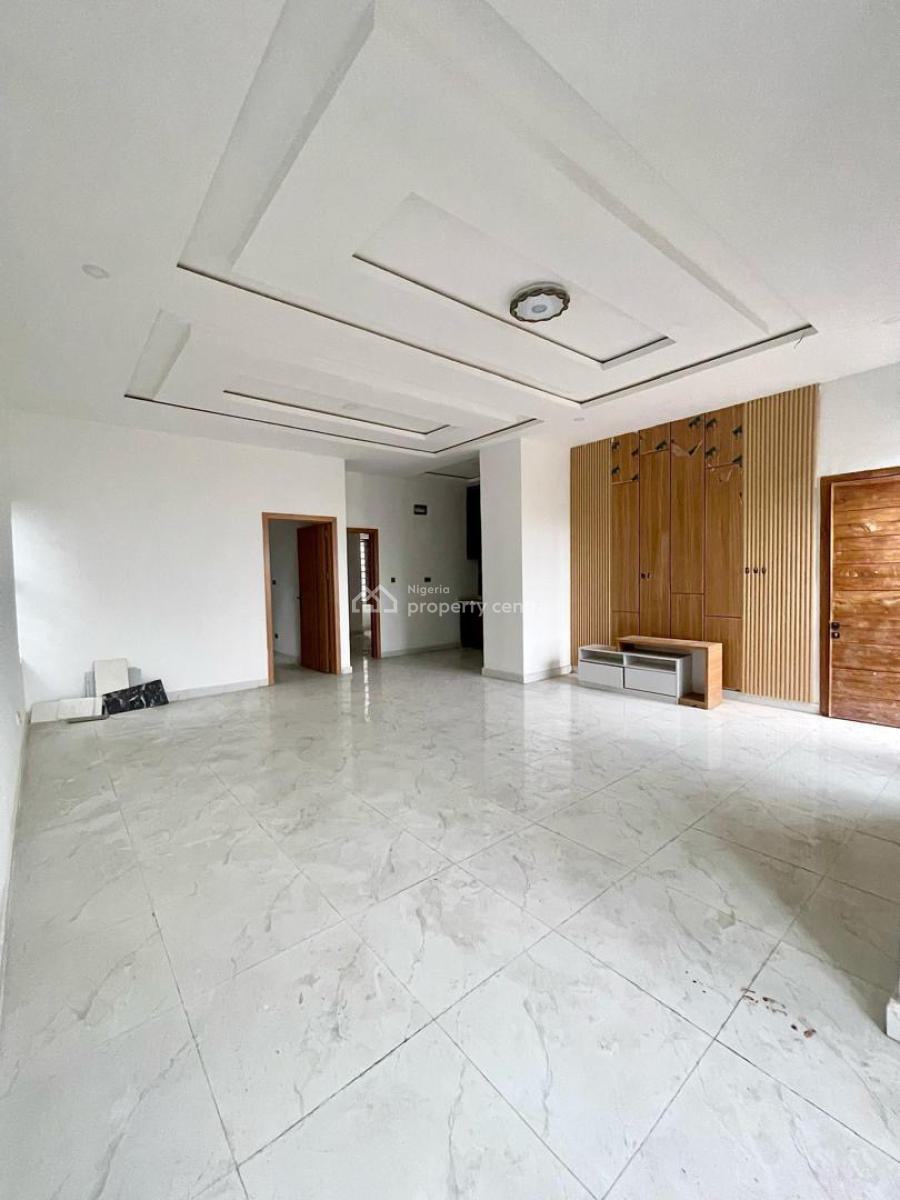 Decent 2bedroom Serviced Apartment, 2nd Toll Gate, Lekki Expressway, Lekki, Lagos, Flat / Apartment for Sale