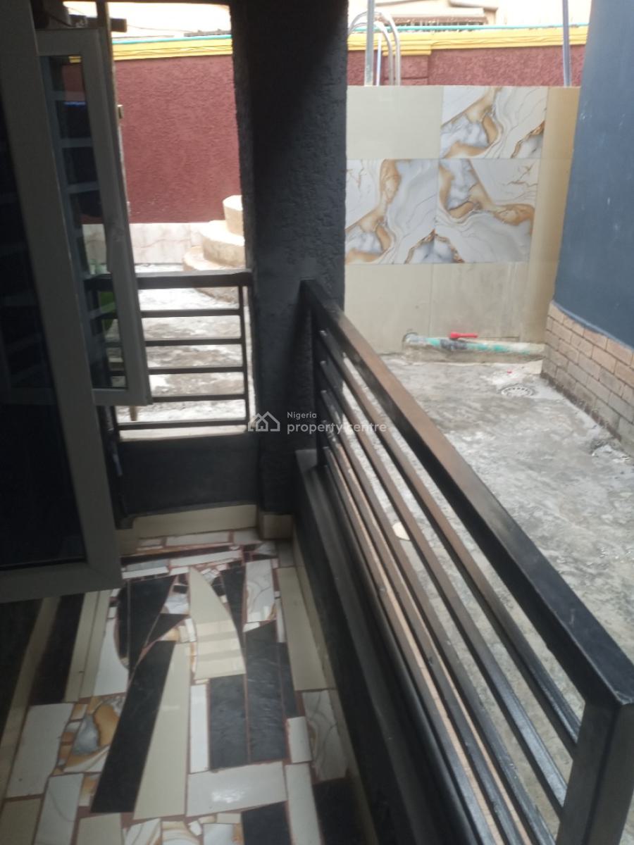 Mini Flat, Off Adekunle Kuye, Surulere, Lagos, Mini Flat (room and Parlour) for Rent