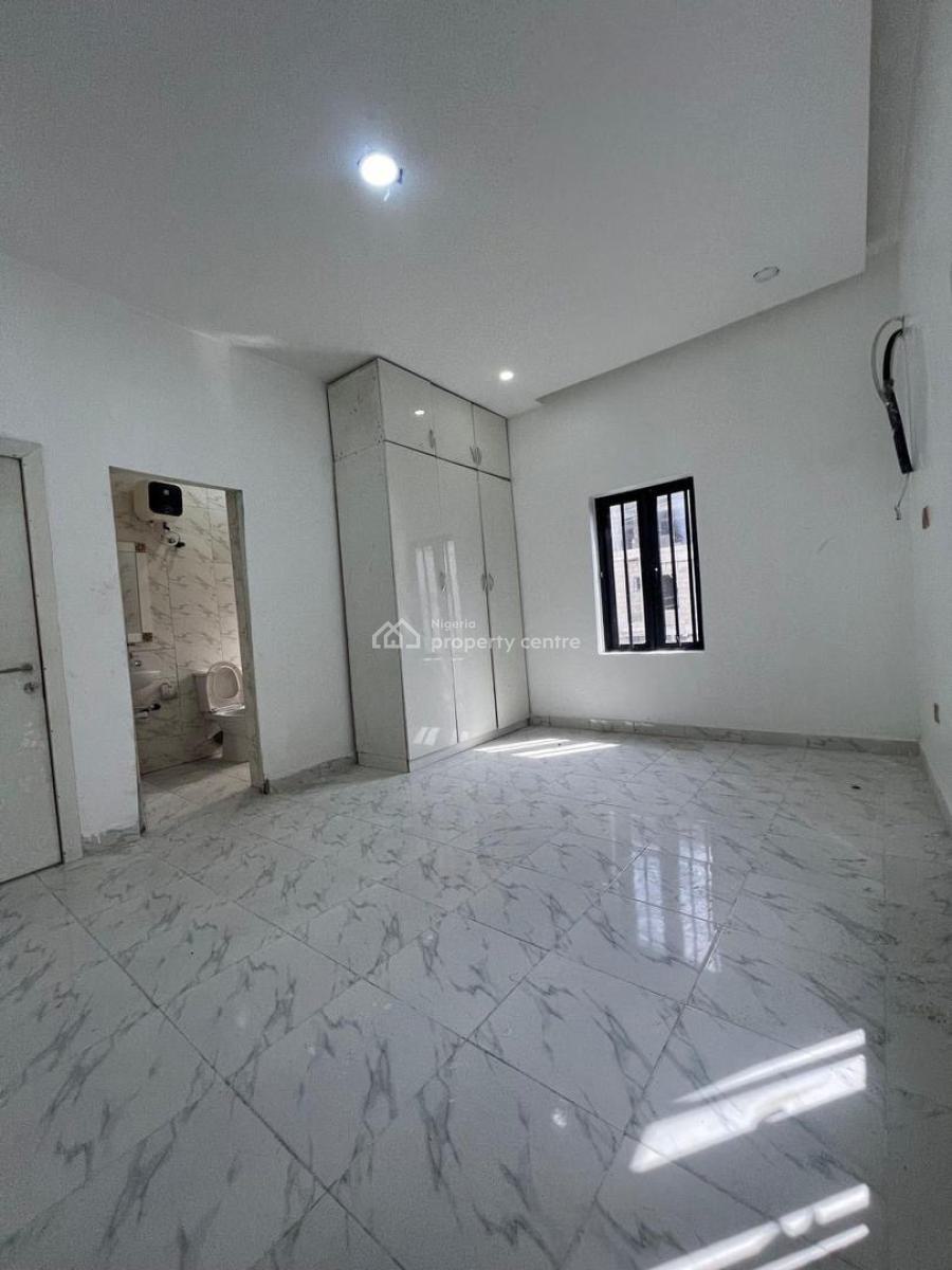 Spacious 2 Bedroom Apartment with Double Balconies, Illasan,salem Ikate, Lekki, Lagos, House for Rent